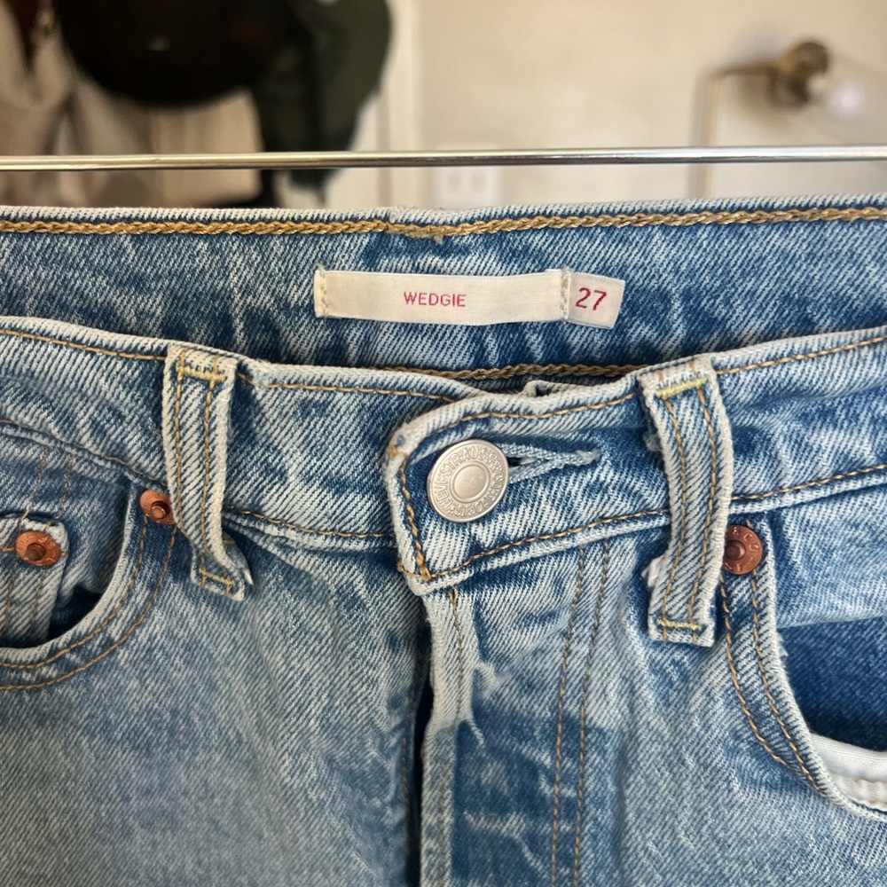Levi's Light Blue Straight Leg Jeans for Women - Picture 3 of 3